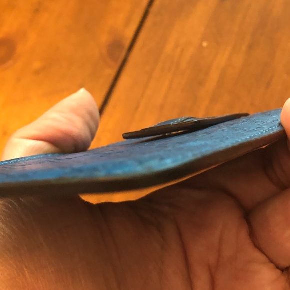 Gucci Micro GG Pattern Card Case - Picture 7 of 8